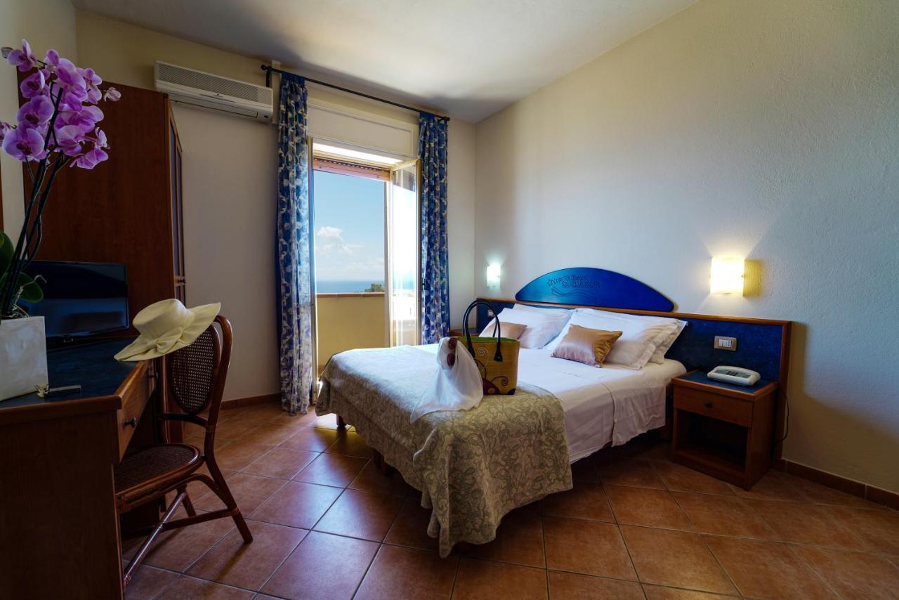 Hotel Residence Sciaron Капо-Ватикано Екстер'єр фото